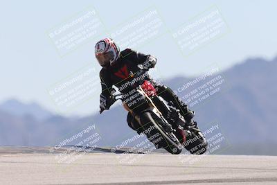 media/Oct-13-2025-Moto Forza (Mon) [[a66d839500]]/3-B Group/Session 4 (Turn 9)/